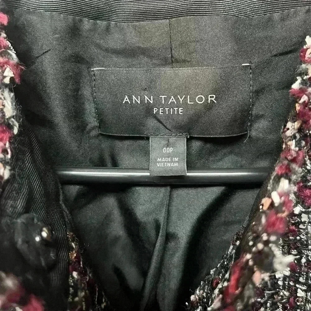 Ann Taylor blazer - Picture 3 of 5